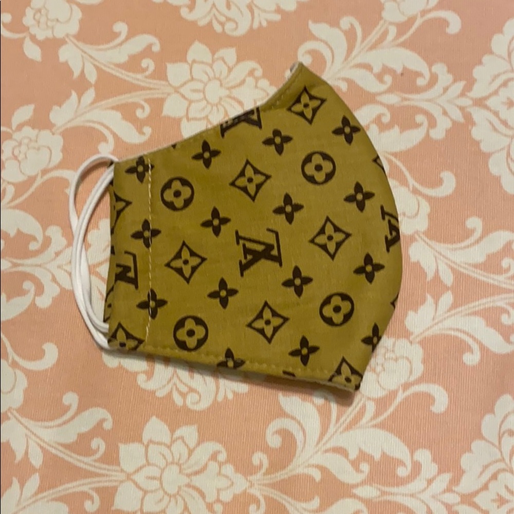 NWOT Face Mask